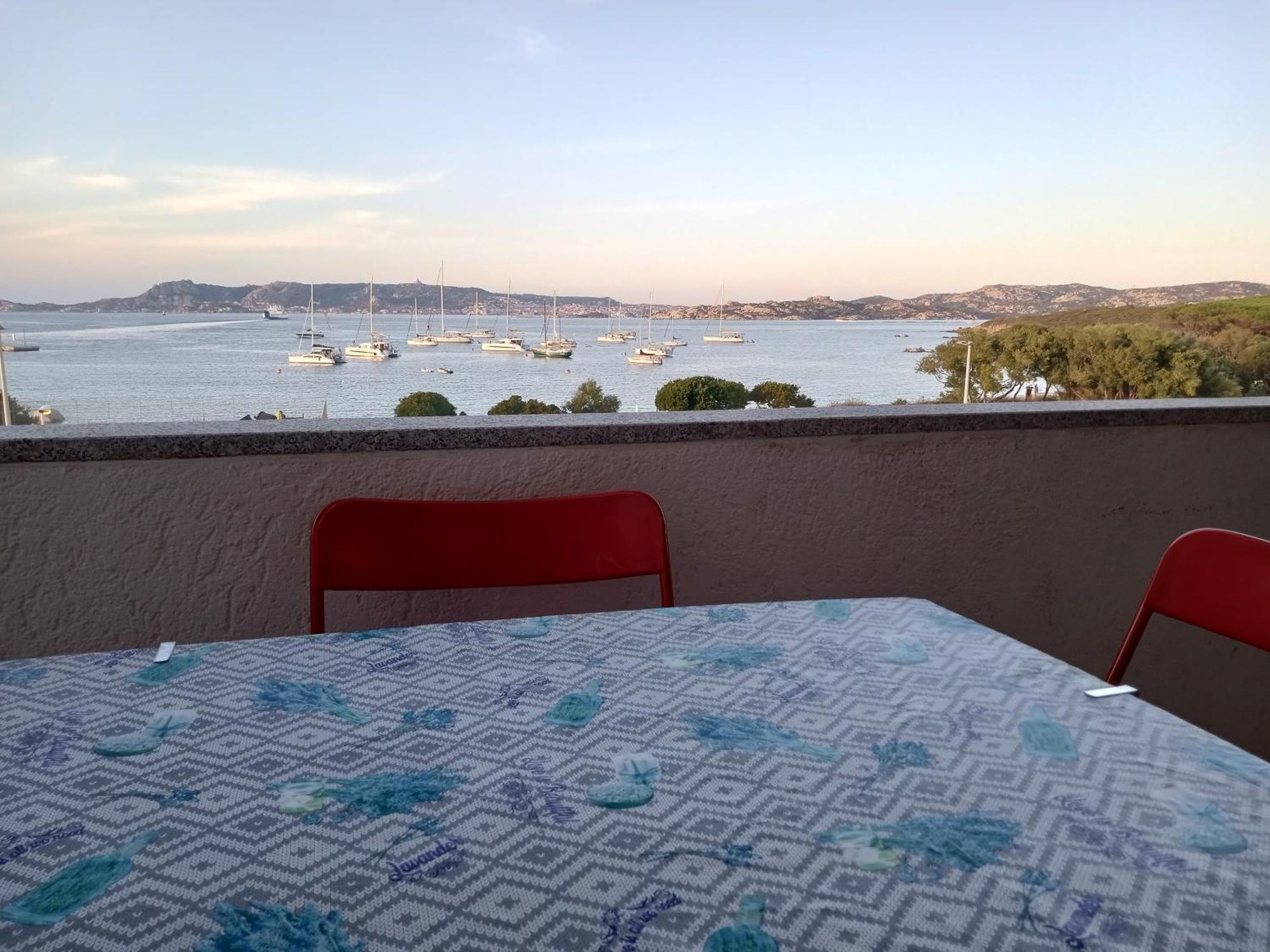 Appartement Dei Lestrigoni à Palau Extérieur photo